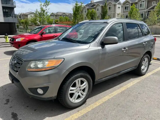 HYUNDAI SANTA FE AWD  FOR SALE