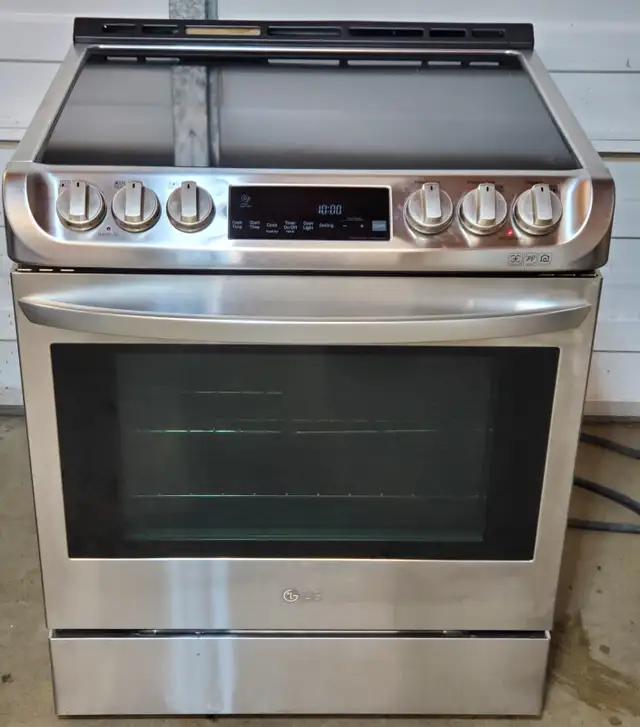 Lg Induction stove- excellent condition, ready to use