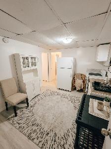2 Bedroom Basement Apartment – All Inclusive – Scarborough
