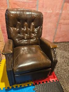 Free Brown Recliner - Photo 2