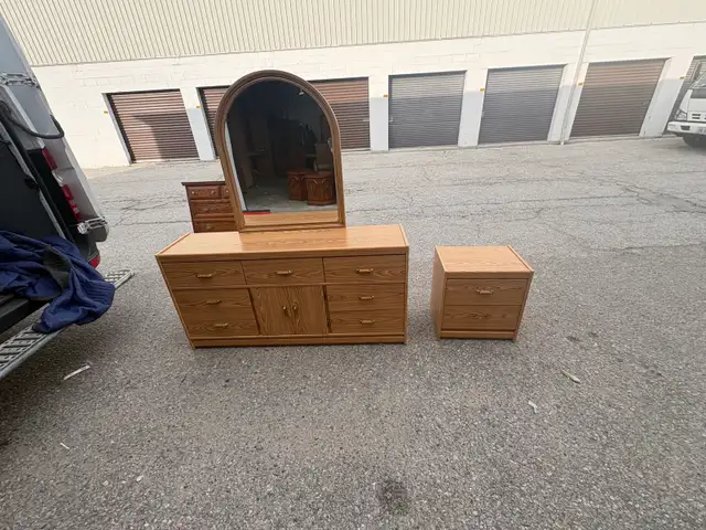 Free delivery used Wooden Dresser and 1 Nightstand with Mirror