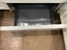 GE Ceramic Top Stove For Sale - Photo 7
