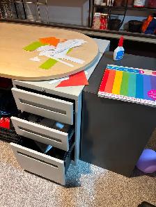 Desk, File cabinet and chairs - Photo 6