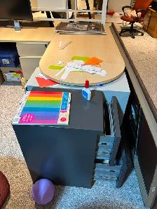 Desk, File cabinet and chairs - Photo 8