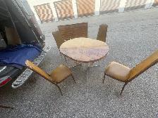 Free delivery used Vintage Dining Table and Chairs Set - Photo 5