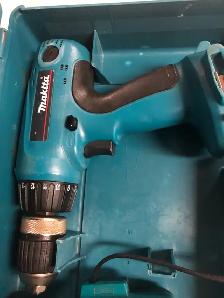 MAKITA CORDLESS DRILL SET - Photo 2