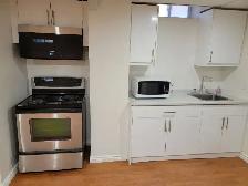 Very nice and clean basement for rent in Richmond Hill, Yonge - Photo 3