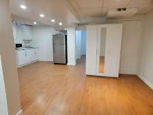 Very nice and clean basement for rent in Richmond Hill, Yonge - Photo 5