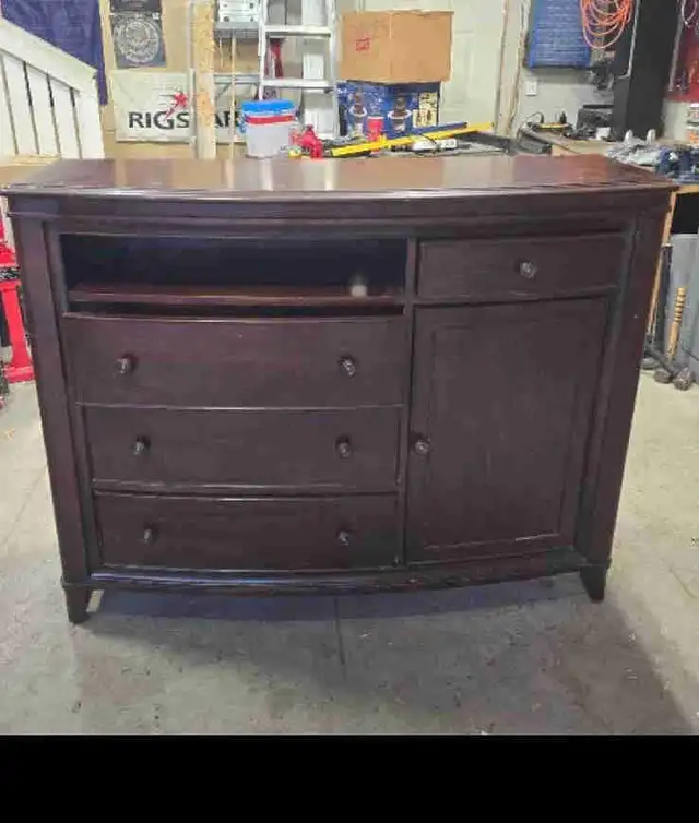 Hardwood dresser (reduced price)