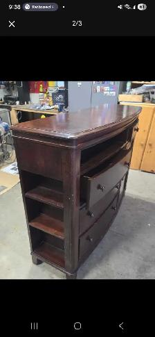Hardwood dresser (reduced price) - Photo 3