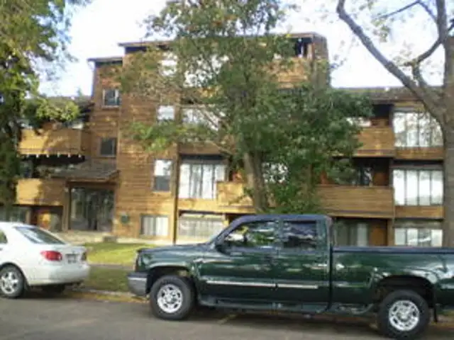 GREAT LOCATION! Affordable Renovated 1 Bedroom July,1