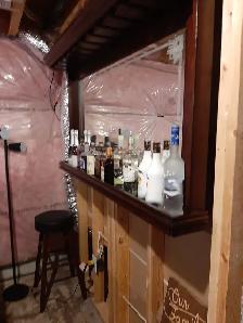 BAR SET WITH PUB TABLE AND CHAIRS - Photo 3
