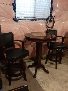 BAR SET WITH PUB TABLE AND CHAIRS - Photo 4