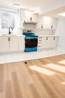 Legal Basement 2BHK Room for rent Main floor - Photo 2