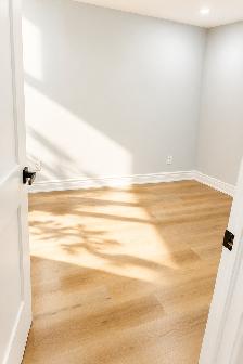 Legal Basement 2BHK Room for rent Main floor - Photo 6
