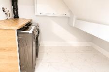 Legal Basement 2BHK Room for rent Main floor - Photo 23