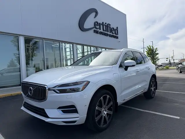 2018 Volvo XC60 T8 eAWD Inscription