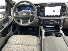 2026 Ford Super Duty F-450 DRW - Photo 15