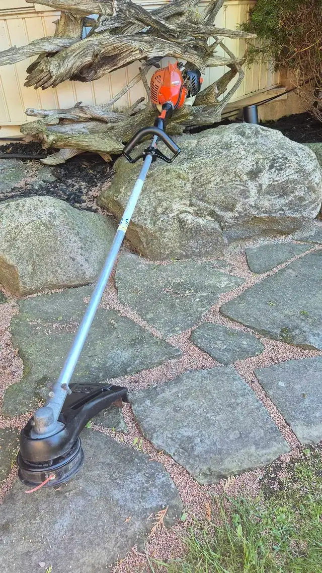 ECHO SRM-225 PROFESSIONAL GRADE WEED STRING TRIMMER