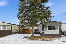 Fantastic deck and yard, spacious interior living area!
