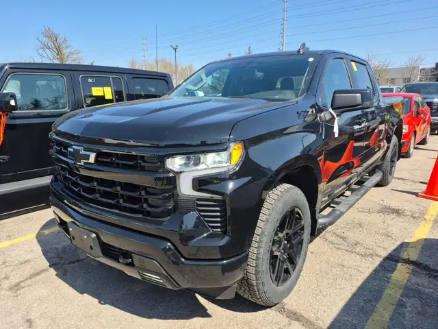 2024 Chevrolet Silverado 1500 RST RST/5.3 V8/LEATHER/ROOF/NAV...
