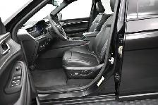 2024 Jeep Grand Cherokee Limited AWD Call 902-466-9550 Apple Car - Photo 17