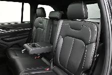 2024 Jeep Grand Cherokee Limited AWD Call 902-466-9550 Apple Car - Photo 19