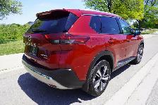 2021 Nissan Rogue PLATINUM RESERVE / 1 OWNER / NO ACCIDENTS / HU - Photo 4