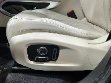 2024 Jaguar F-PACE - Photo 14