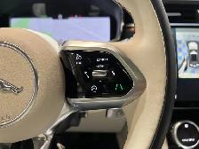 2024 Jaguar F-PACE - Photo 20