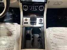 2024 Jaguar F-PACE - Photo 25