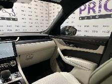 2024 Jaguar F-PACE - Photo 27