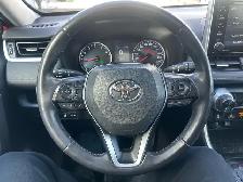 2019 Toyota RAV4 AWD XLE PREMIUM - Photo 10