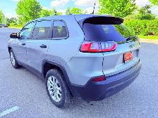 2019 Jeep Cherokee Sport Front-wheel Drive - Photo 6