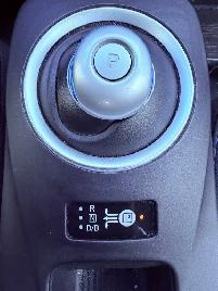 2015 Nissan Leaf S 4dr Hatchback Automatic - Photo 17