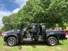2014 NISSAN FRONTIER PRO4X LOW KMS CERTIFIED LOADED - Photo 3