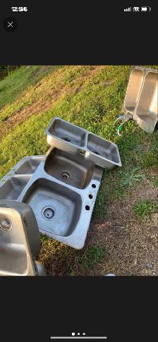 Lots of sinks - Photo 2