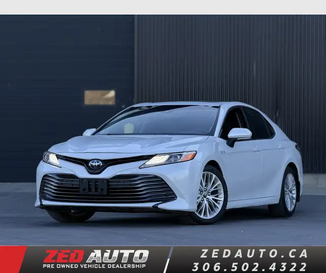 2018 Toyota Camry XLE Hybrid