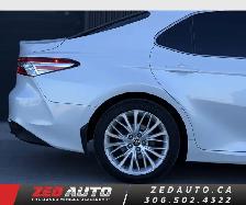 2018 Toyota Camry XLE Hybrid - Photo 8