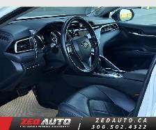 2018 Toyota Camry XLE Hybrid - Photo 13