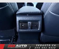 2018 Toyota Camry XLE Hybrid - Photo 27