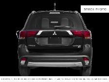 2017 Mitsubishi Outlander - Photo 4