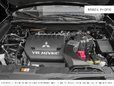 2017 Mitsubishi Outlander - Photo 6
