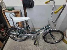 Velo mustang rapido vert 1 vitesse roues 20po