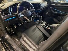 2023 Volkswagen Jetta Comfortline 6 Speed | Local | 0 Claims - Photo 10