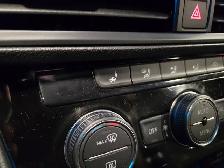 2023 Volkswagen Jetta Comfortline 6 Speed | Local | 0 Claims - Photo 24