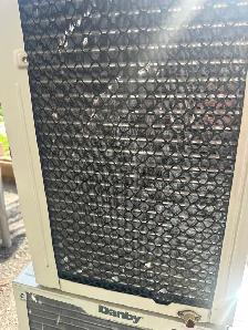 Danby 10,000 BTU Air Conditioner (Ice Cold) - Photo 3