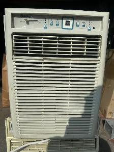 Danby 10,000 BTU Air Conditioner (Ice Cold) - Photo 6