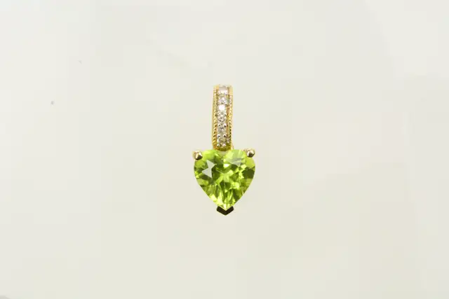 10K GREEN HEART PENDANT