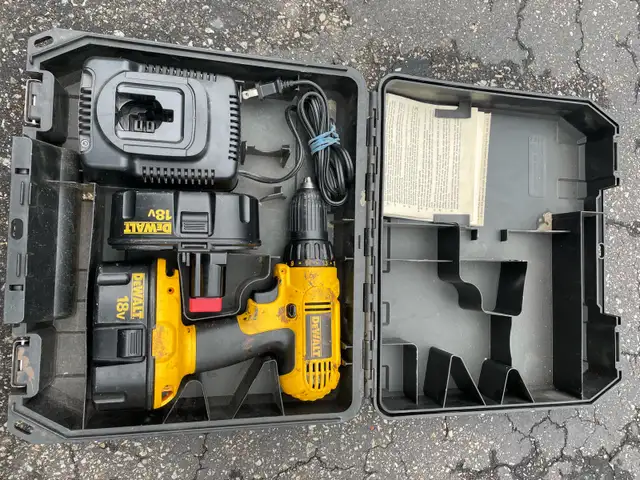 DEWALT DRILL PACKAGE